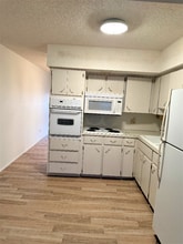 2310 Denmark St in Clearwater, FL - Building Photo - Building Photo
