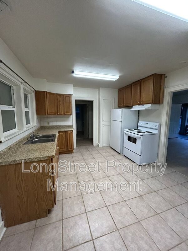 property at 11380 SW Greenburg Rd