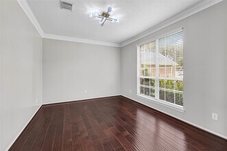 16611 Foster Point Ln in Houston, TX - Foto de edificio - Building Photo