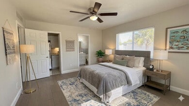 800 Moffett St in Hallandale Beach, FL - Building Photo - Building Photo