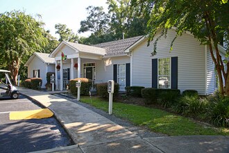 Arbor Station Apartments in Tallahassee, FL - Foto de edificio - Building Photo