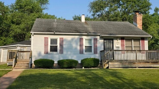 property at 22426 Chappel Ave