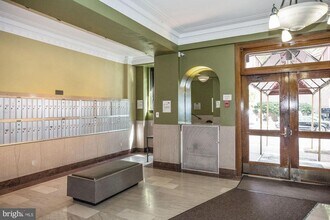 1010 25th St NW-Unit -708 in Washington, DC - Building Photo - Building Photo