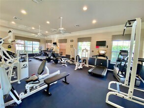 8151 Pacific Beach Dr in Ft. Myers, FL - Building Photo - Building Photo