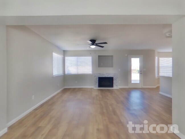 6915 Eastford Pl NW in Albuquerque, NM - Building Photo - Building Photo