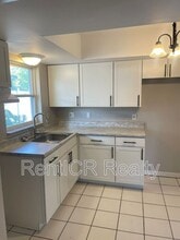 5281 Bamboo Pl in Clearwater, FL - Foto de edificio - Building Photo