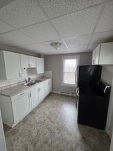 230 Cleveland Ave in Waynesboro, PA - Foto de edificio - Building Photo