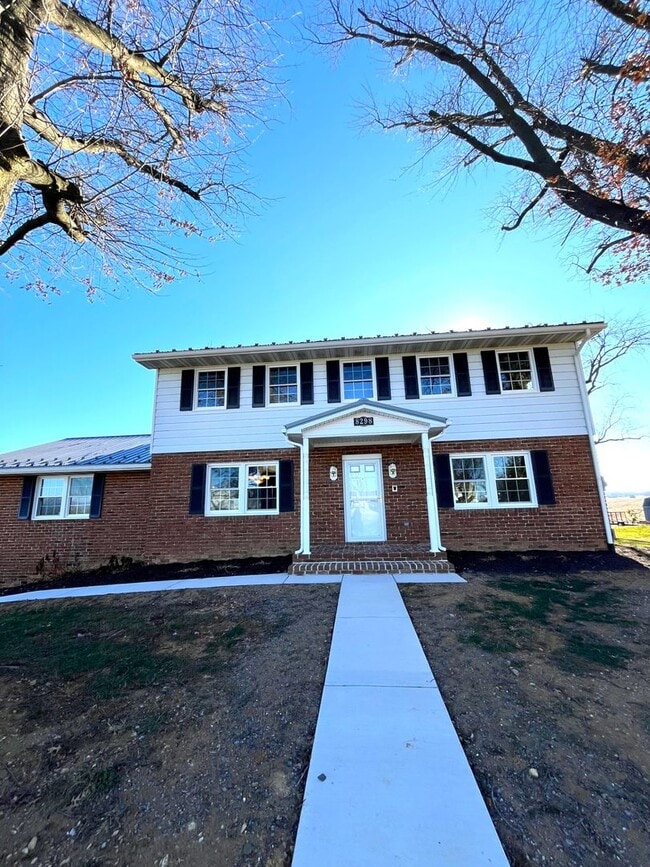 8298 Scenic Dr in Shippensburg, PA - Building Photo - Building Photo