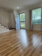 10225 Lurline Ave in Los Angeles, CA - Building Photo - Building Photo