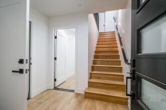 4647 Pickford St in Los Angeles, CA - Building Photo - Building Photo