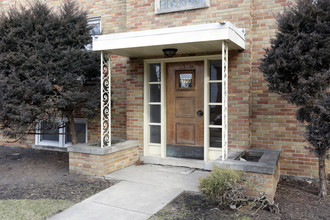 4900 W Greenwood St in Skokie, IL - Building Photo - Building Photo