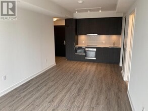 158 Front St E in Toronto, ON - Building Photo - Building Photo