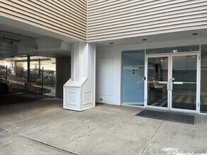 2660 North Ave in Bridgeport, CT - Building Photo - Building Photo