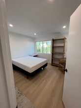 5045 8th St in Carpinteria, CA - Building Photo - Building Photo