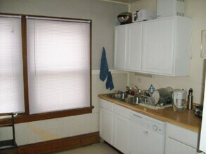 1728 Van Hise Ave in Madison, WI - Building Photo - Building Photo