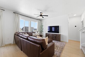 682 Benedict Dr in Saratoga Springs, UT - Building Photo - Building Photo