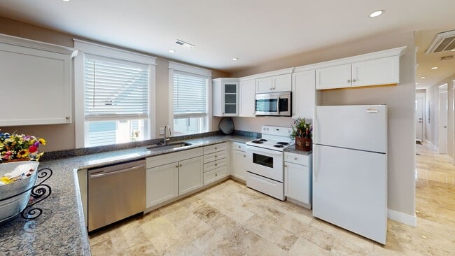 property at 1610 Forest Ave