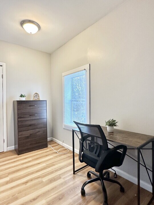 22 Crockett Ave in Troy, NY - Building Photo