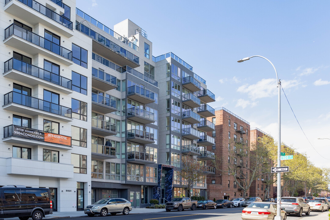 The Narrows in Brooklyn, NY - Building Photo