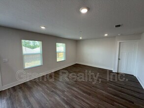 4871 Snipe Rd in Pace, FL - Building Photo - Building Photo