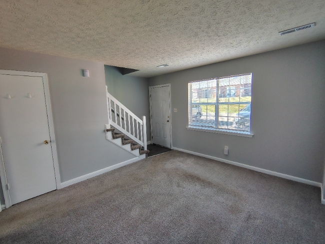 property at 11 Hobbs Ln