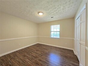 7846 Melanie Dr in Douglasville, GA - Building Photo - Building Photo