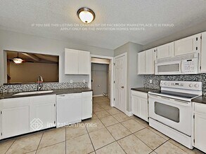 8346 Lakemont Dr in Jacksonville, FL - Building Photo - Building Photo