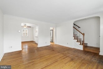 121 Hopkins Rd in Baltimore, MD - Building Photo - Building Photo