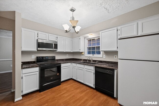 8204 Coneflower Way in Gaithersburg, MD - Building Photo - Building Photo