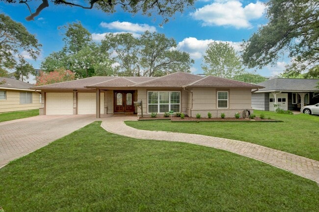 property at 5604 Whitehaven St