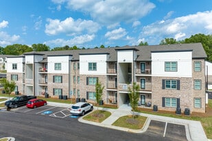 Pointe Grand Dawsonville in Dawsonville, GA - Building Photo