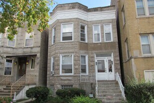 57 Chicago Ave, Unit 2 in Oak Park, IL - Building Photo