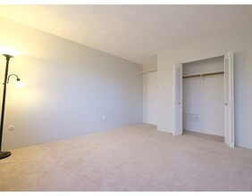 65 Milliken Ave-Unit -13 in Franklin, MA - Building Photo - Building Photo