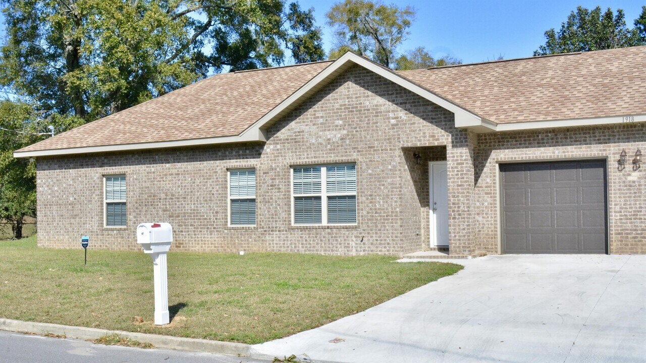 1918 W Gadsden St-Unit -A in Pensacola, FL - Building Photo