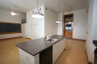 100 Broadway Blvd NE in Albuquerque, NM - Foto de edificio - Building Photo