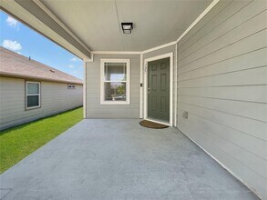 127 Navidad River Dr in Hutto, TX - Building Photo - Building Photo