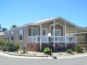 Caliente Sands in Cathedral City, CA - Building Photo - Building Photo