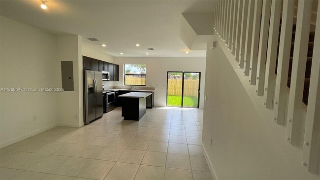 20675 NE 7th Pl in North Miami Beach, FL - Building Photo - Building Photo