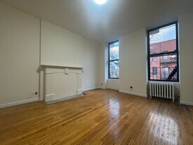410 W 46th St, Unit 4C in New York, NY - Building Photo