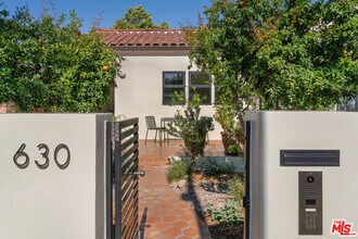 630 N Alta Vista Blvd in Los Angeles, CA - Building Photo - Building Photo