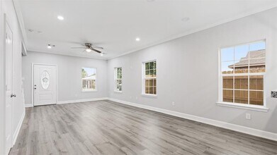 6421 Osprey Dr in Houston, TX - Building Photo - Building Photo