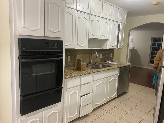 4001 Olympia St in Irving, TX - Building Photo - Building Photo
