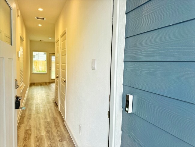 property at 2814 Lisburn Ter Ln