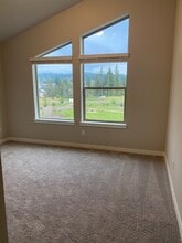 16587 SE Sunshower Pl in Happy Valley, OR - Building Photo - Building Photo