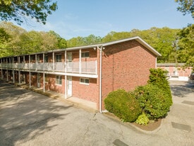 1538 CT-12 in Ledyard, CT - Building Photo