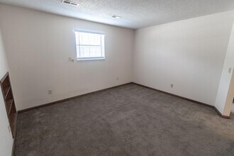 420 NE Park Ln in Columbia, MO - Building Photo - Building Photo