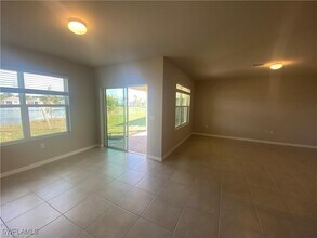 3187 Estancia Ln in Cape Coral, FL - Building Photo - Building Photo