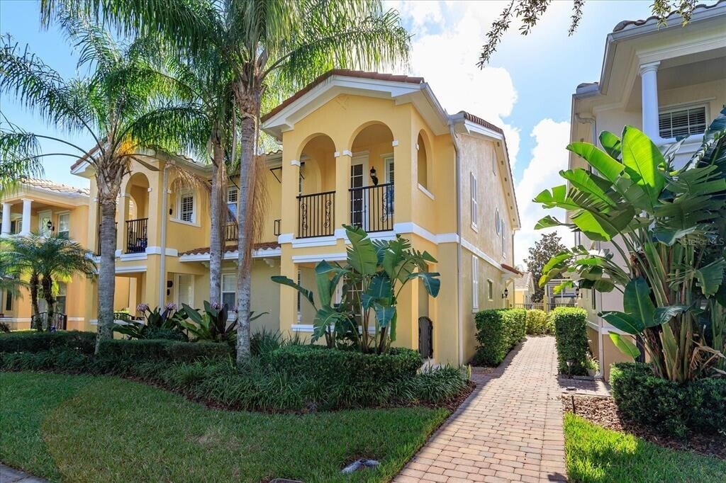 8438 Gilford Ln in Orlando, FL - Building Photo