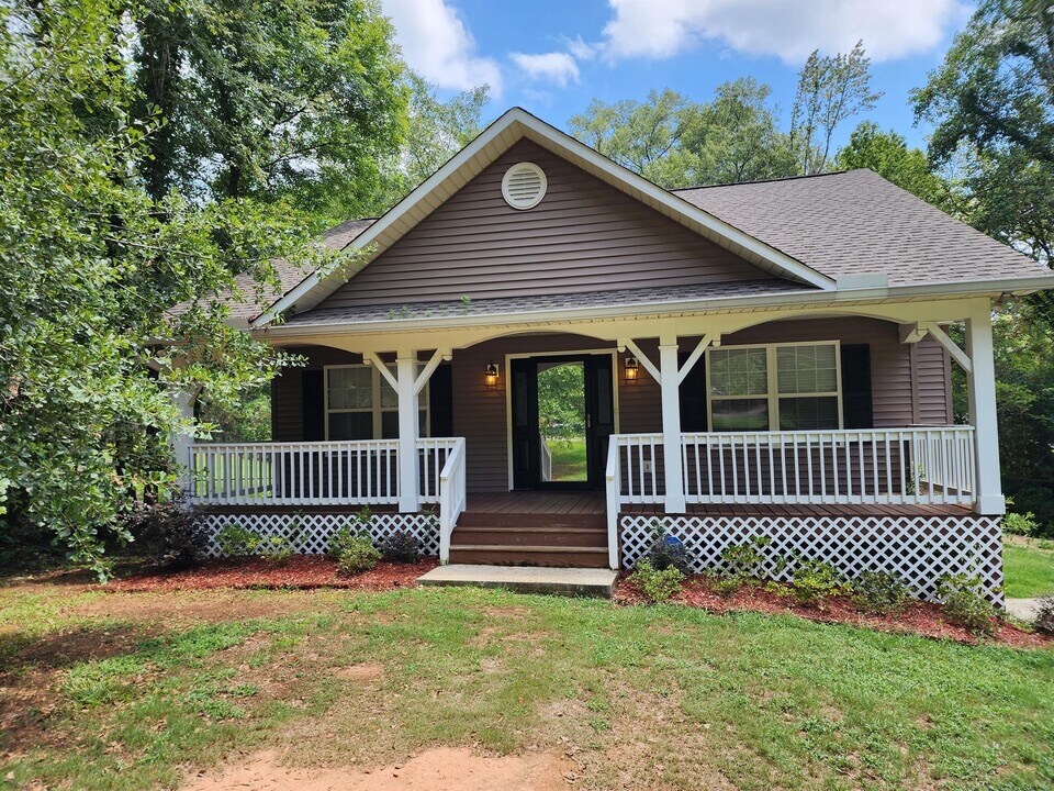 112 Maplewood Ave SW in Milledgeville, GA - Building Photo