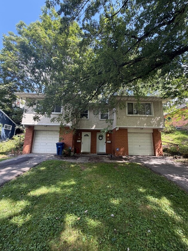 property at 2376 Westwood Dr